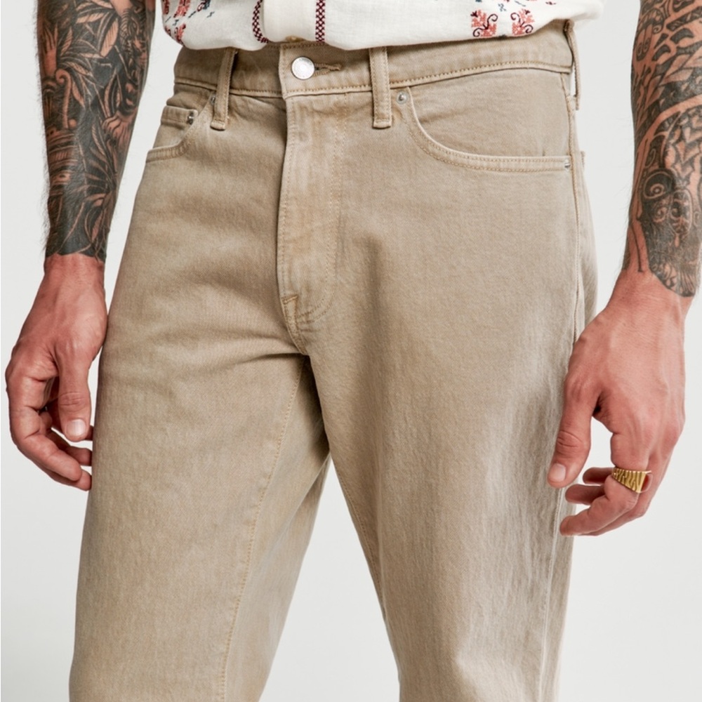 NWT Abercrombie & Fitch Men’s 90’s Straight Jeans - tan/khaki
